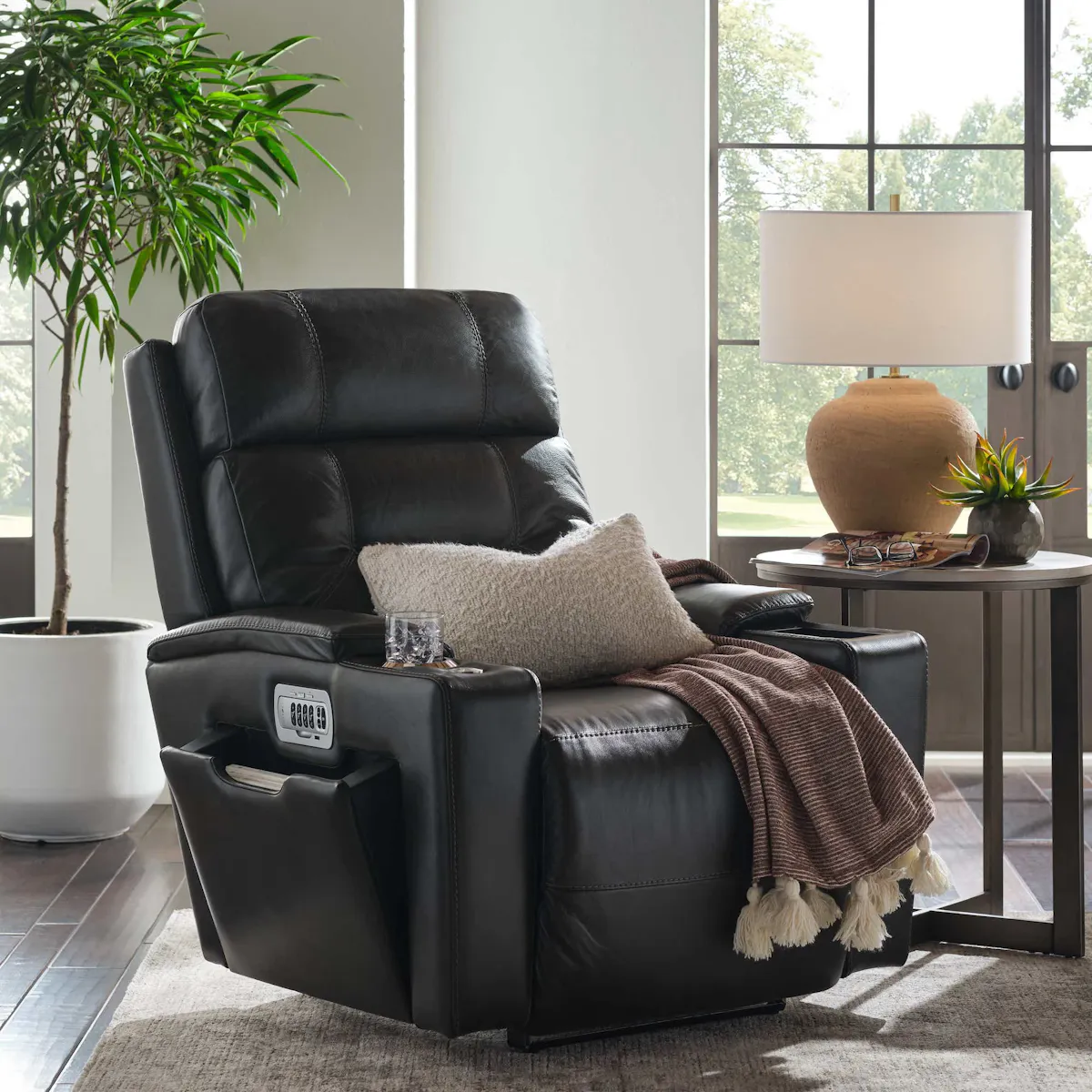 La-Z-Boy 16X762 Neo Power Wall Recliner w/ Headrest & Lumbar La-Z-Boy 16X762 Neo Power Wall Recliner w/ Headrest & Lumbar