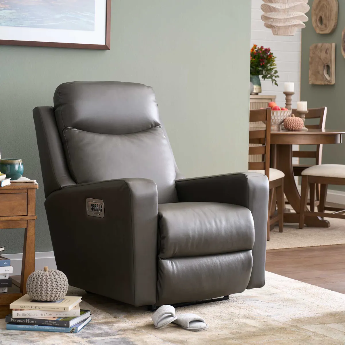 La-Z-Boy 16X781 Emmons Power Wall Recliner w/ Headrest & Lumbar La-Z-Boy 16X781 Emmons Power Wall Recliner w/ Headrest & Lumbar