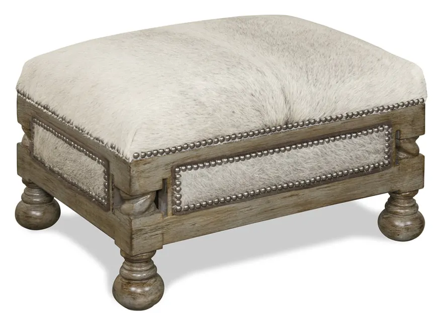 McKinley Leather 524-O Ingrid Ottoman McKinley Leather 524-O Ingrid Ottoman