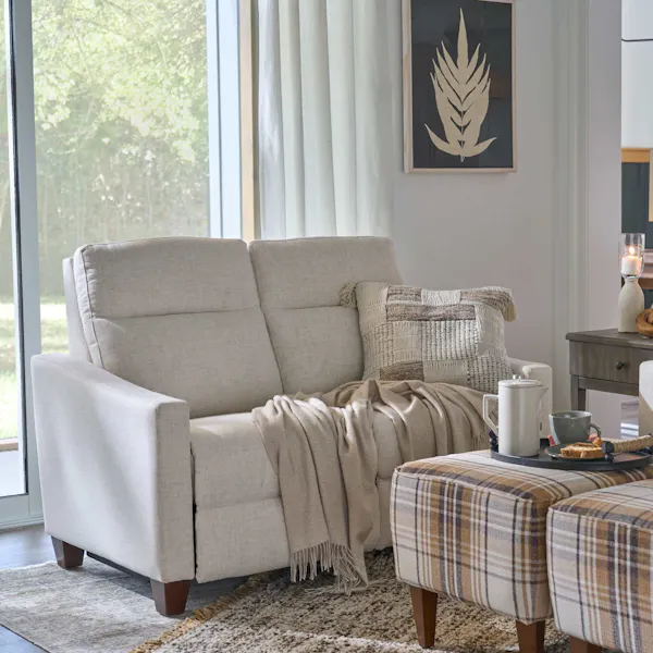 La-Z-Boy 88U810 Quinault Power Reclining Loveseat w/ Headrest La-Z-Boy 88U810 Quinault Power Reclining Loveseat w/ Headrest