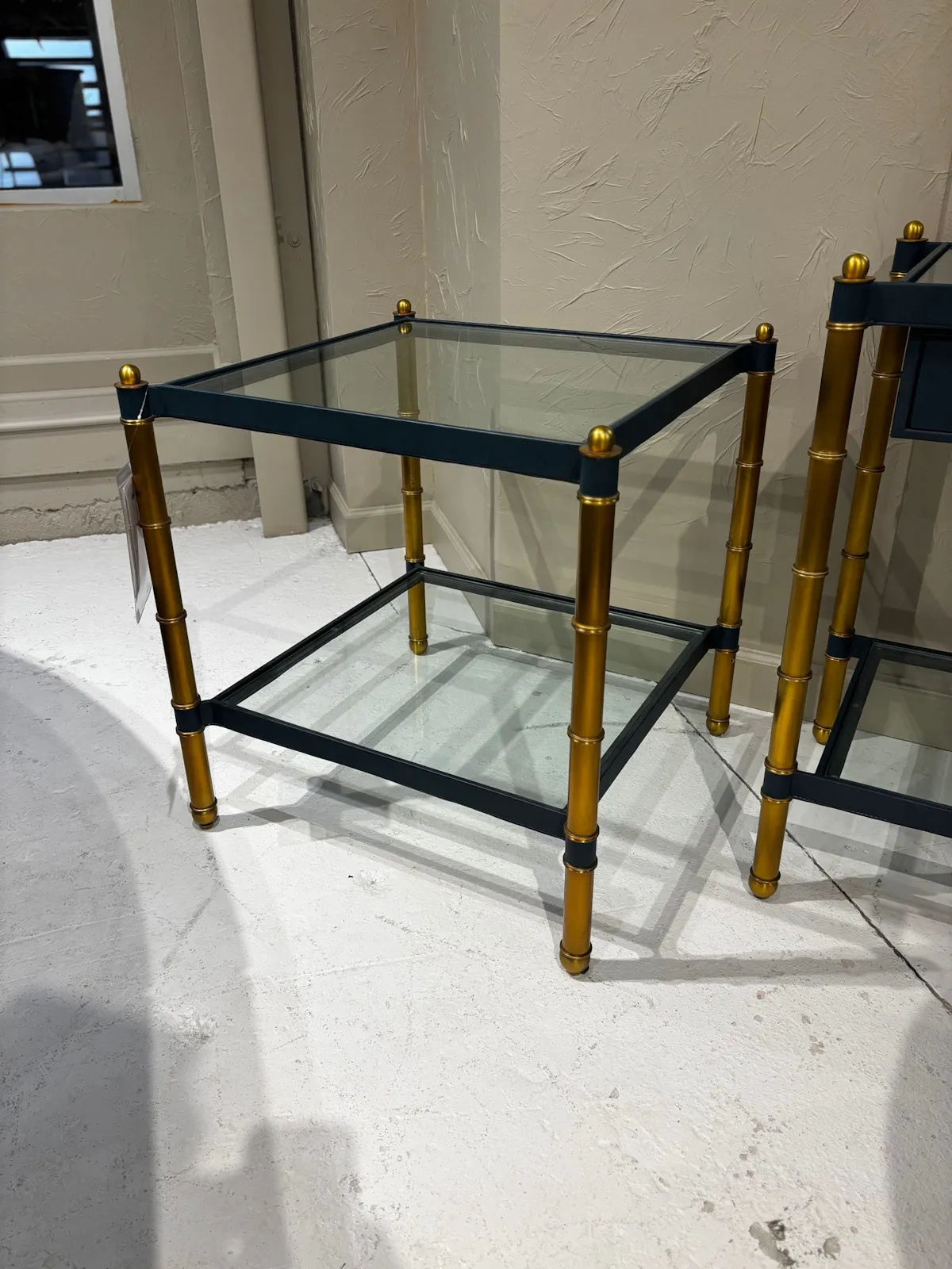 Highland House HH26-214E-AS/70 Laurent Side Table Highland House HH26-214E-AS/70 Laurent Side Table