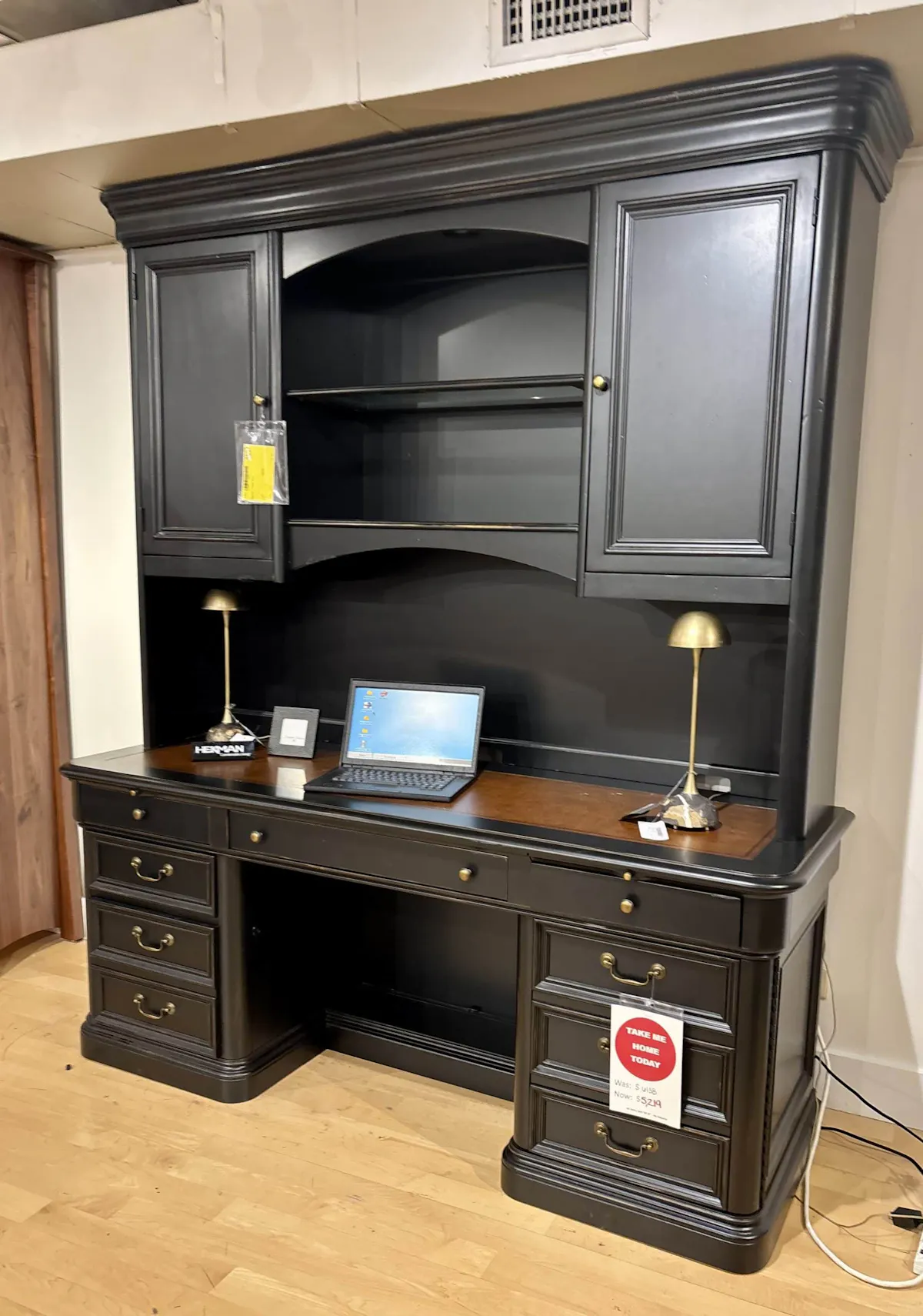 Hekman 79141 Louise Phillipe Credenza Hekman 79141 Louise Phillipe Credenza