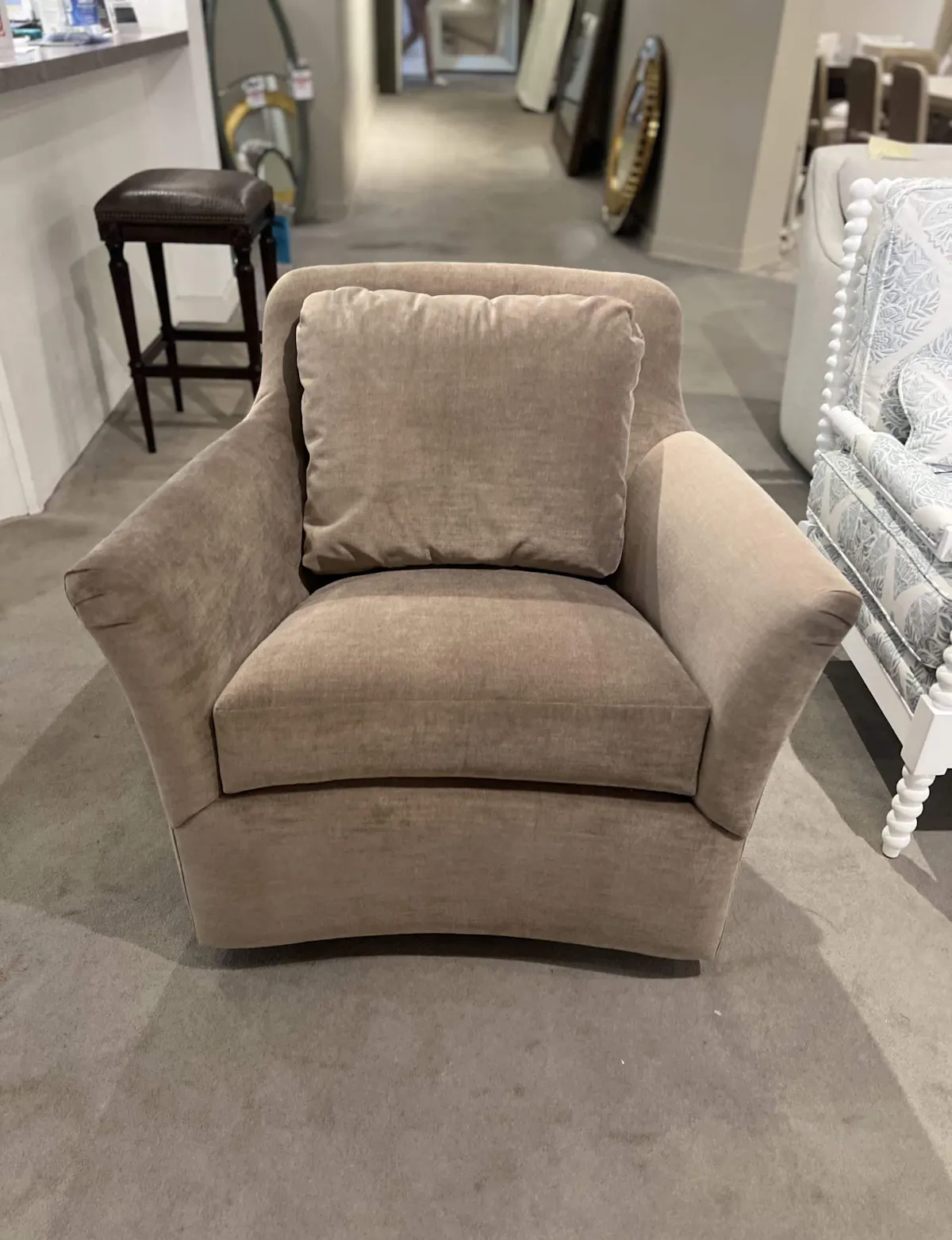 Jessica Charles 5463-SG/10388 Addison Swivel Glider Jessica Charles 5463-SG/10388 Addison Swivel Glider
