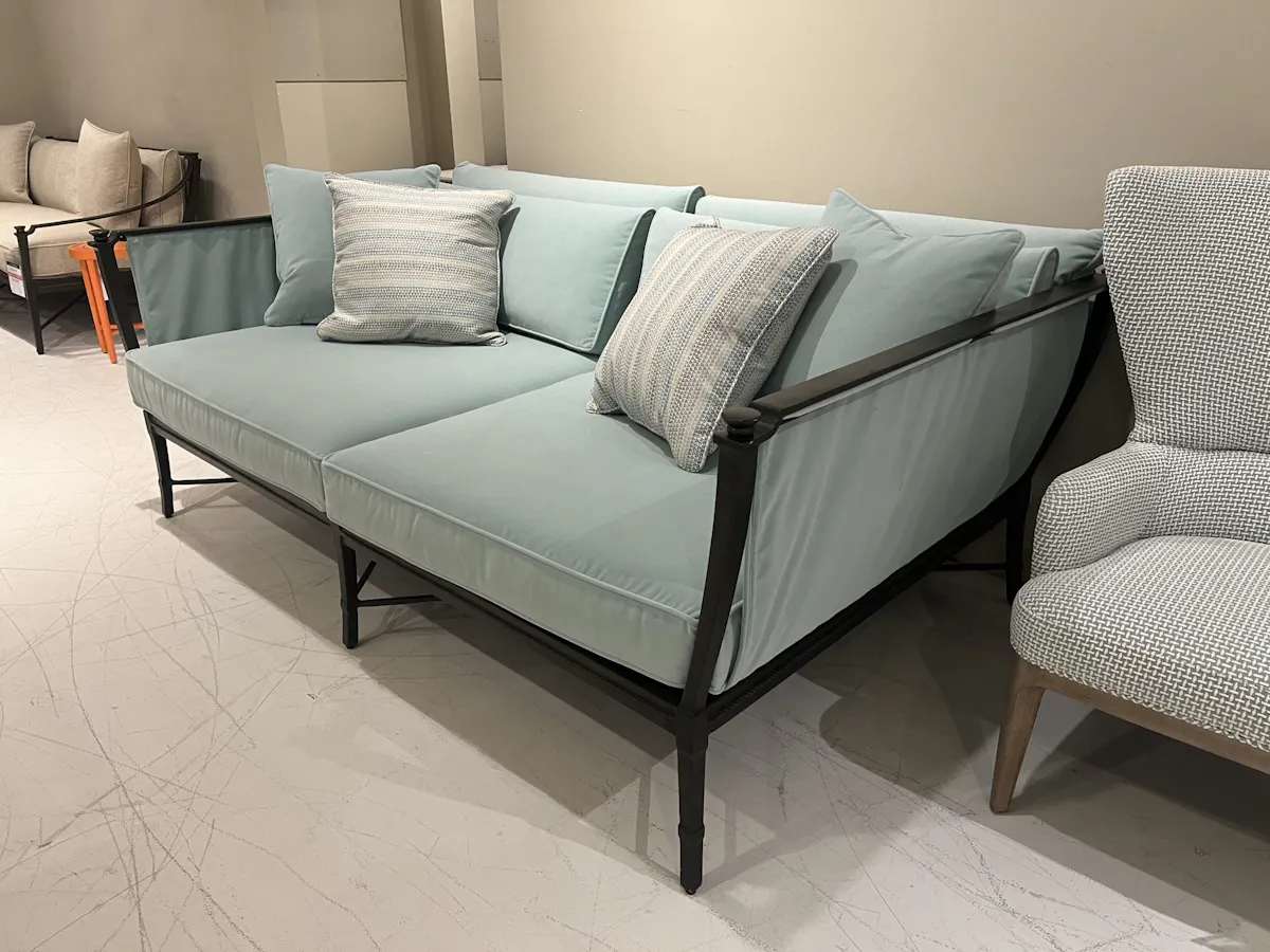 Century D12-43-1/60 Royal Daybed (Cordoba) Century D12-43-1/60 Royal Daybed (Cordoba)