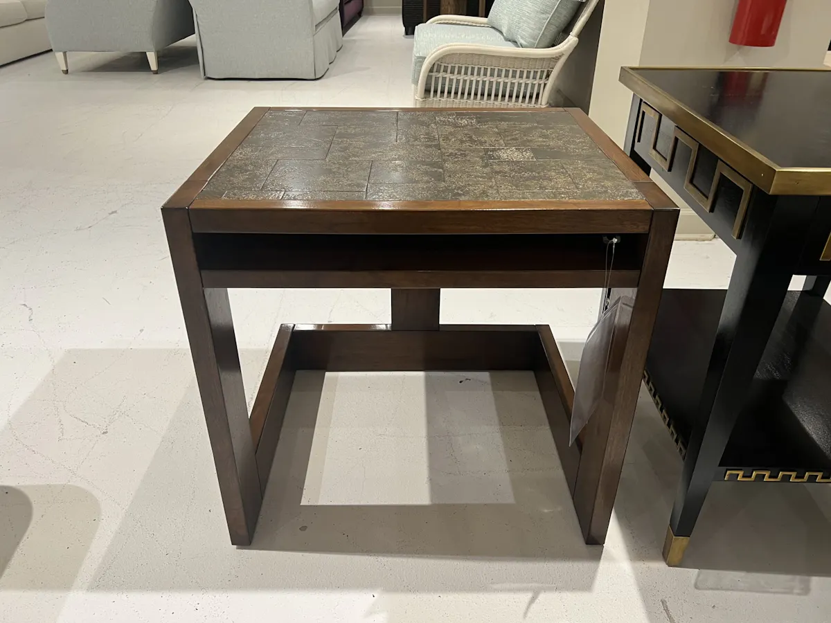 Century SF5685/210 Anthony Lamp Table Century SF5685/210 Anthony Lamp Table