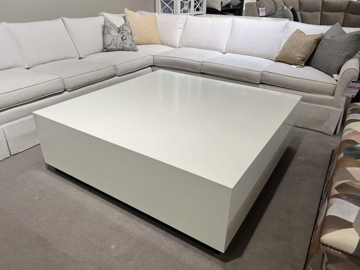 Maitland-Smith HM1109/80 Vega Cocktail Table Maitland-Smith HM1109/80 Vega Cocktail Table
