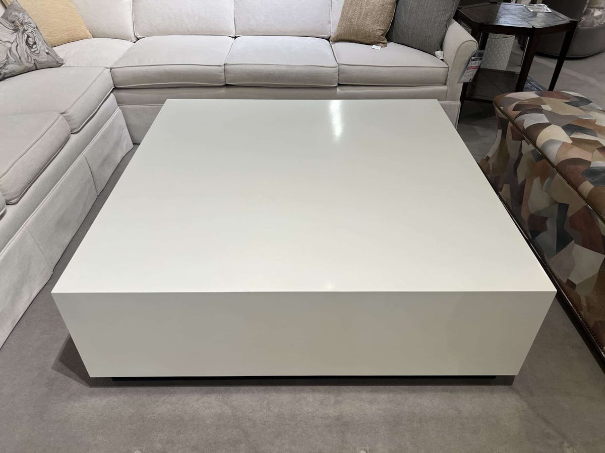 Maitland-Smith HM1109/80 Vega Cocktail Table Maitland-Smith HM1109/80 Vega Cocktail Table
