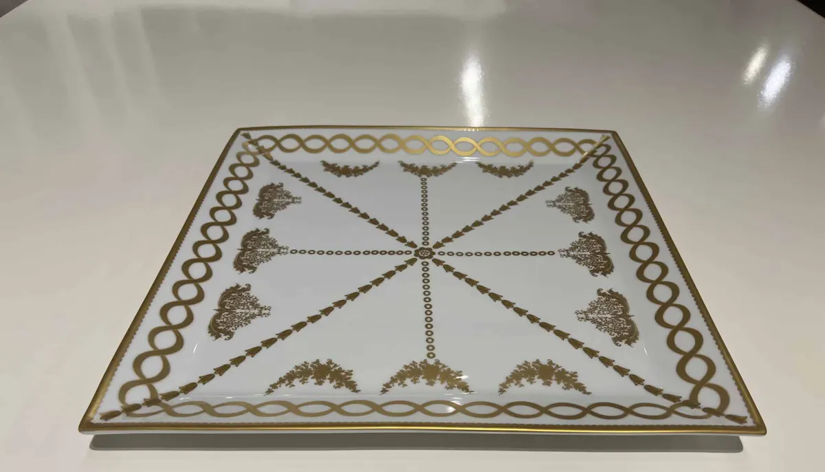 Maitland-Smith 8374-25/40 Gold and White Square Tray Maitland-Smith 8374-25/40 Gold and White Square Tray
