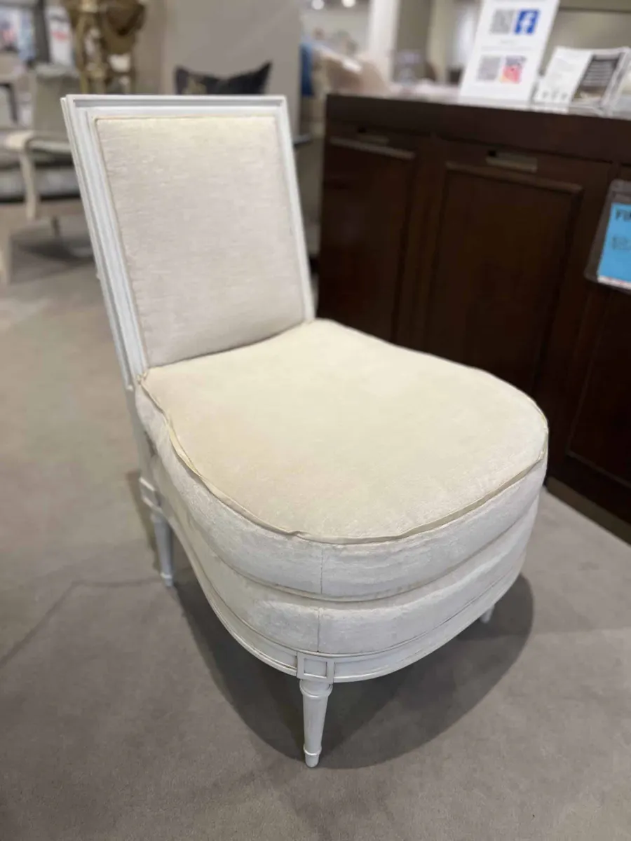 Highland House 1567/50 Madeline Chair Highland House 1567/50 Madeline Chair