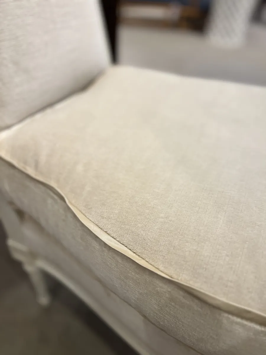 Highland House 1567/50 Madeline Chair Highland House 1567/50 Madeline Chair