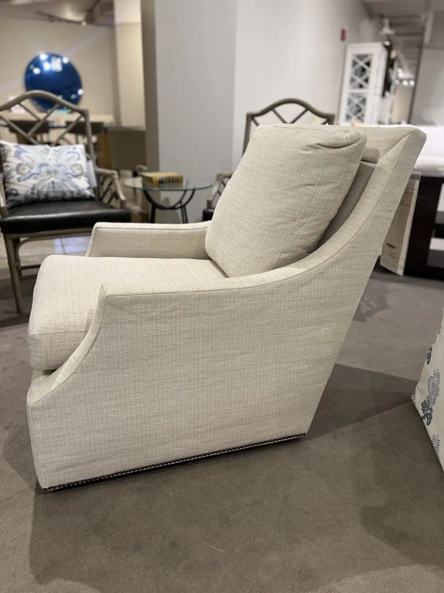 Highland House 1574SW/20 Dixon Low Profile Swivel Chair Highland House 1574SW/20 Dixon Low Profile Swivel Chair
