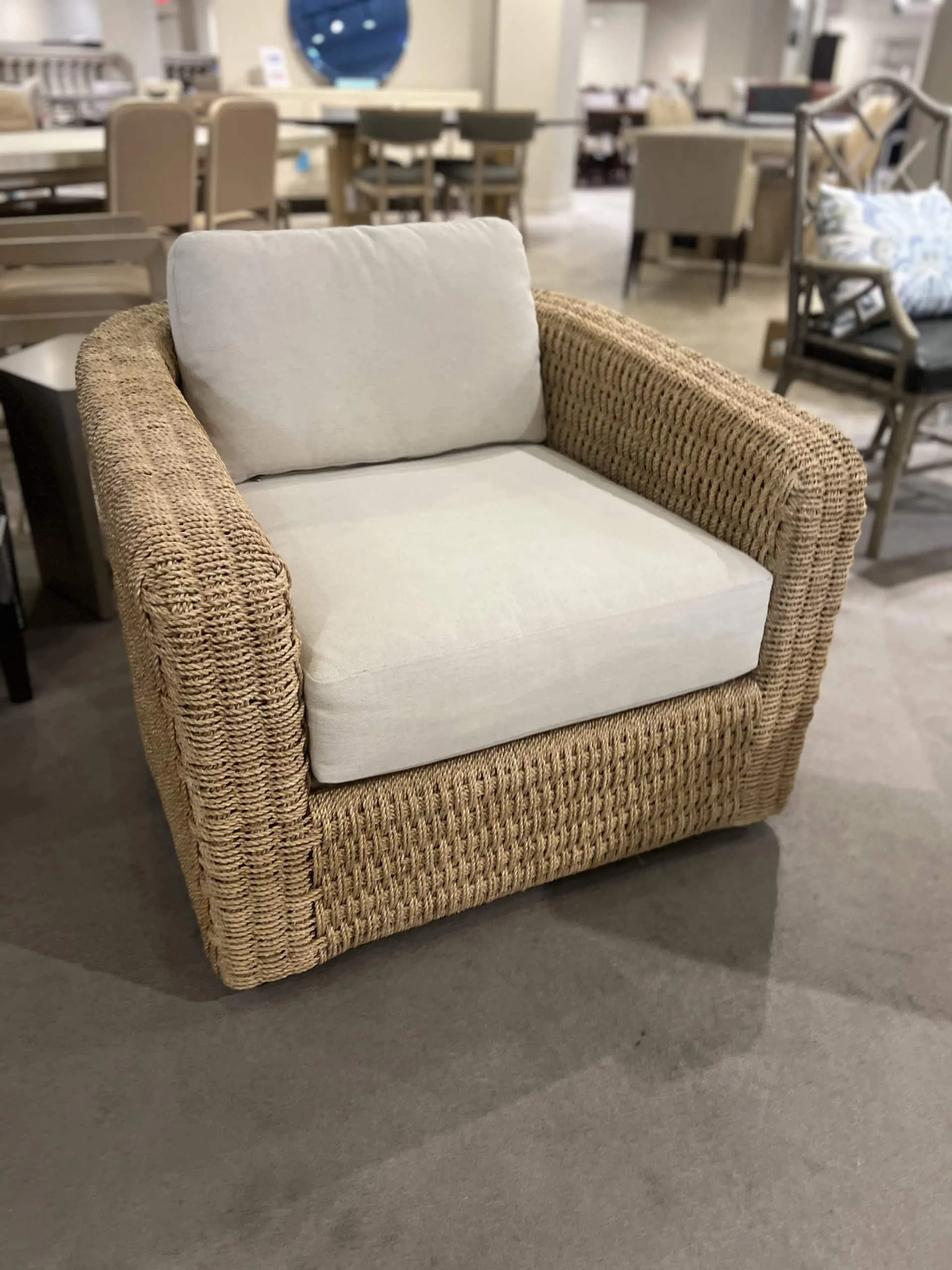 Century CT6015/20	Bottega Swivel Chair