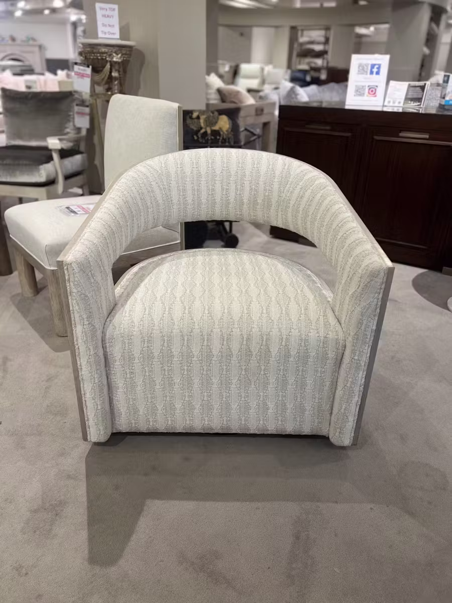Century CCC3107-8/10 Brayden Swivel Chair Century CCC3107-8/10 Brayden Swivel Chair