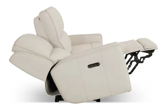 Bassett Club Level 3795-P62V Raymond Leather Power Reclining Sofa - Raymond Vanilla Bassett Club Level 3795-P62V Raymond Leather Power Reclining Sofa - Raymond Vanilla