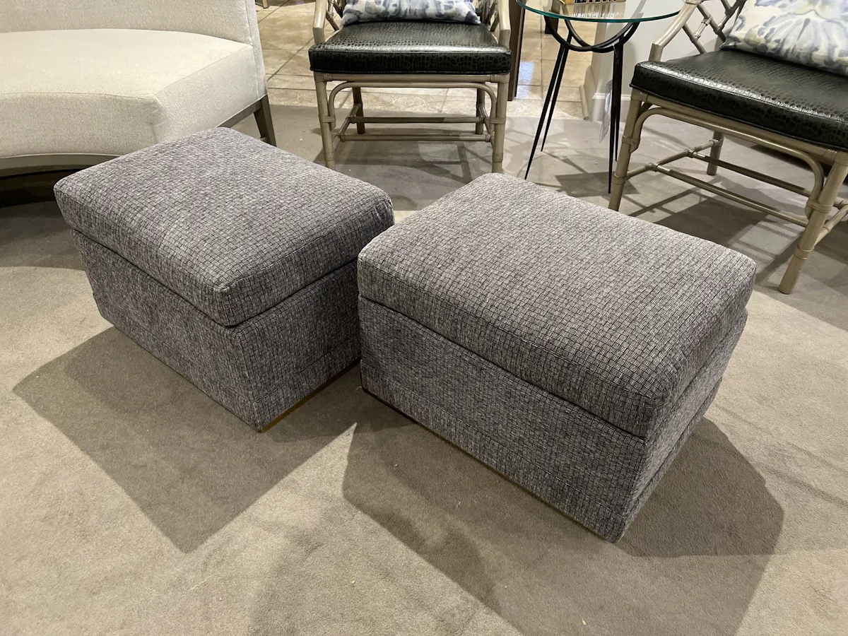 Hickory Chair HC128-29/230 Knox Ottoman Hickory Chair HC128-29/230 Knox Ottoman