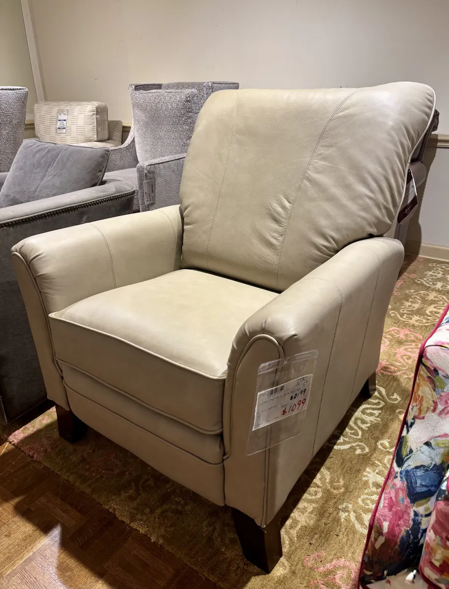 La-Z-Boy 295-448 Riley High Leg Recliner La-Z-Boy 295-448 Riley High Leg Recliner