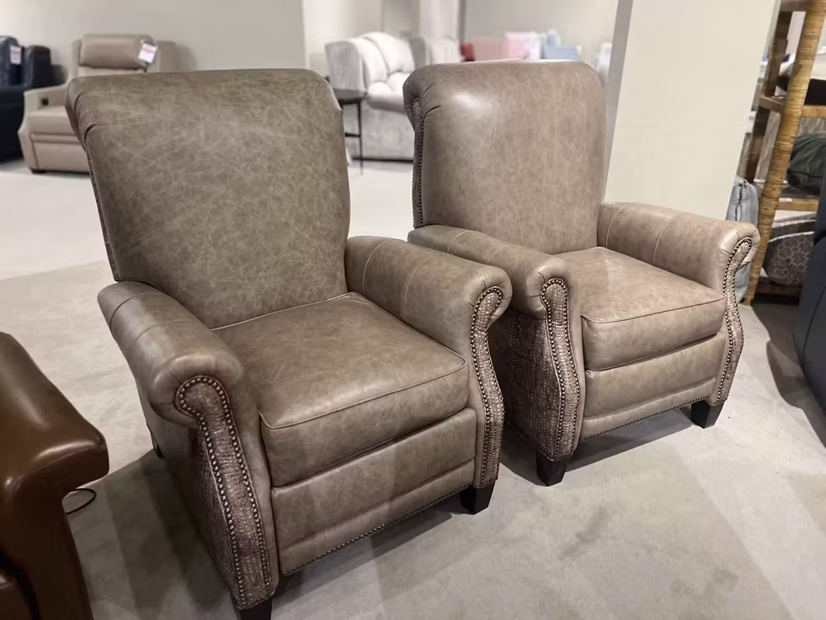 Hancock and Moore 7008/1217,1218 Ivanhoe Recliner Hancock and Moore 7008/1217,1218 Ivanhoe Recliner