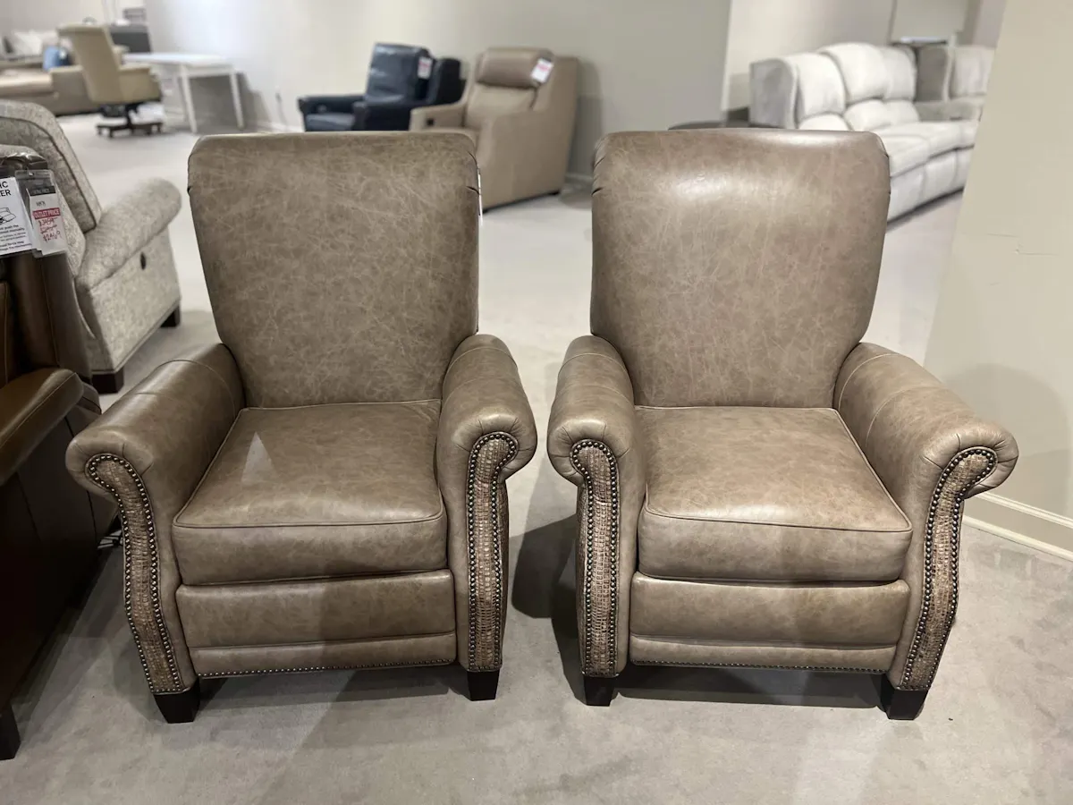Hancock and Moore 7008/1217,1218 Ivanhoe Recliner Hancock and Moore 7008/1217,1218 Ivanhoe Recliner