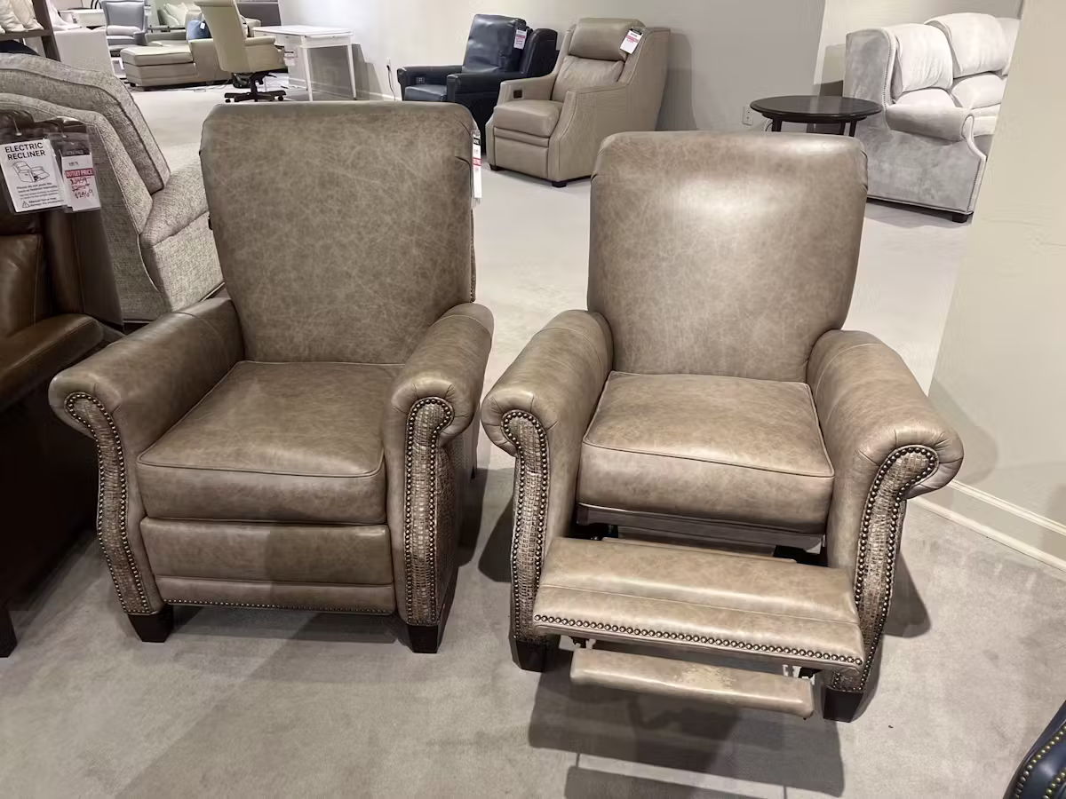 Hancock and Moore 7008/1217,1218 Ivanhoe Recliner Hancock and Moore 7008/1217,1218 Ivanhoe Recliner