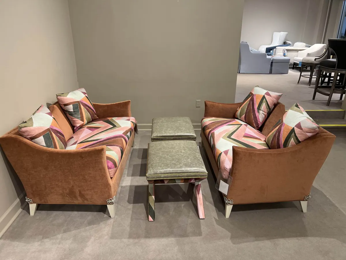 Jessica Charles 1752/10295,10296 Fauna Settee Jessica Charles 1752/10295,10296 Fauna Settee