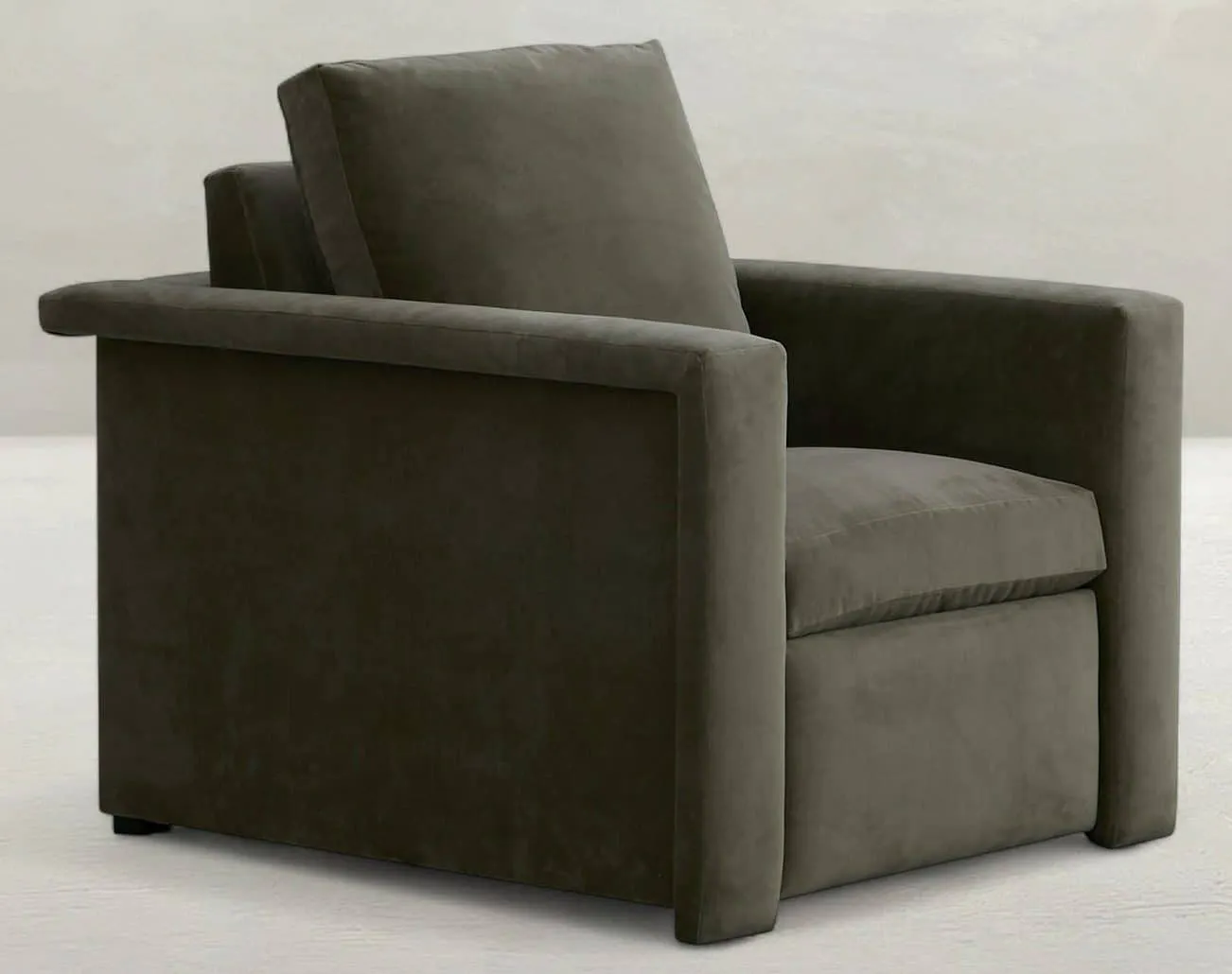 Gabby Home SCH-R3080 Ledge Upholstered Incliner – Tuxedo Arms