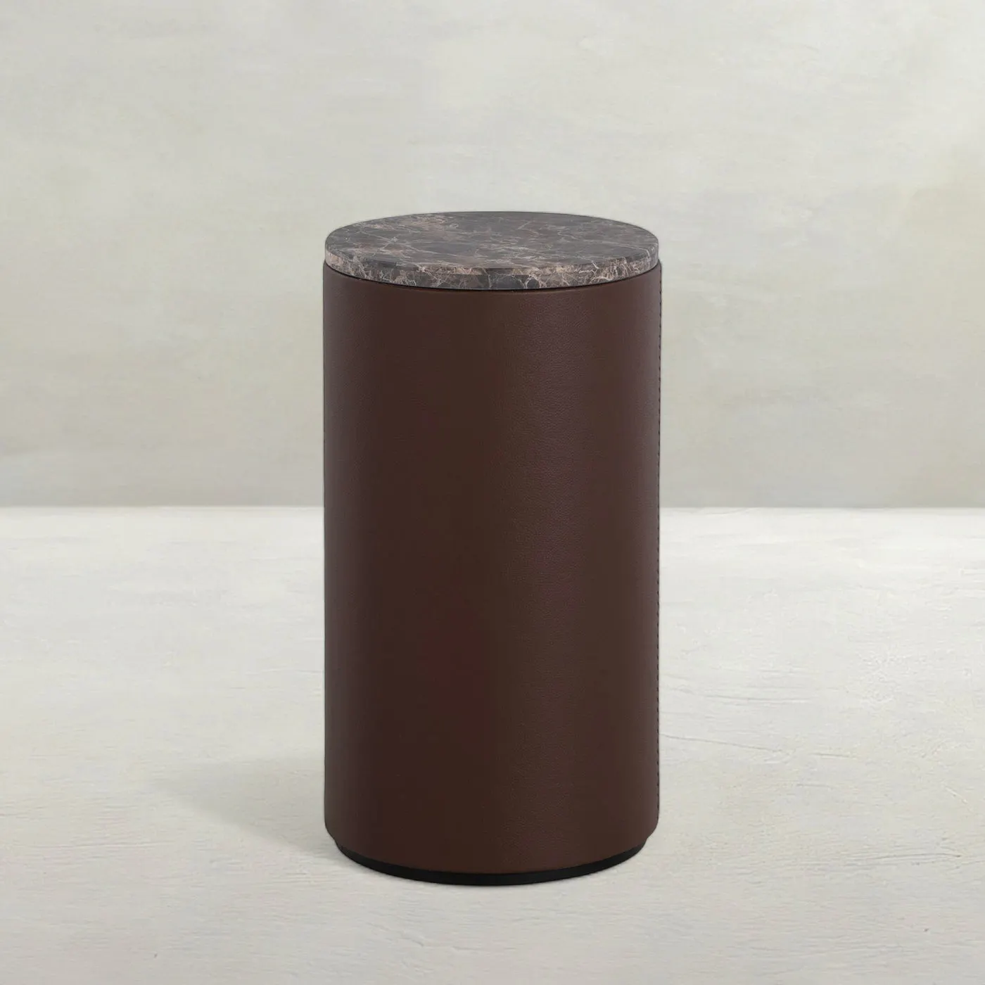 Gabby Home SCH-175939 Washoe Leather Circle Pedestal Drink Table