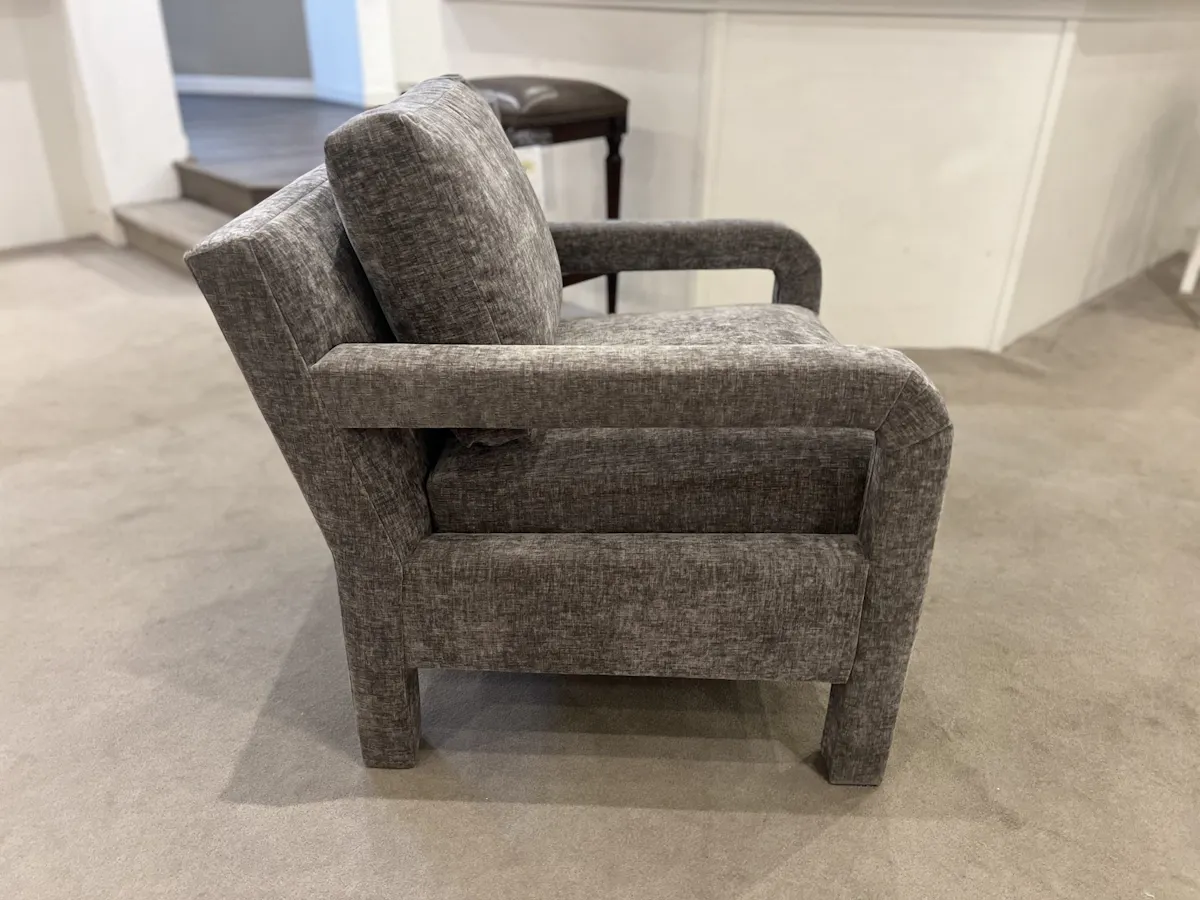 Century SIG2125-6/90 Cass Chair Century SIG2125-6/90 Cass Chair