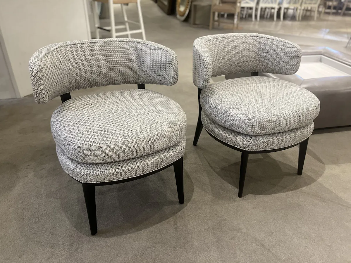 Century CCC3118-6/150 Flynn Chair Century CCC3118-6/150 Flynn Chair