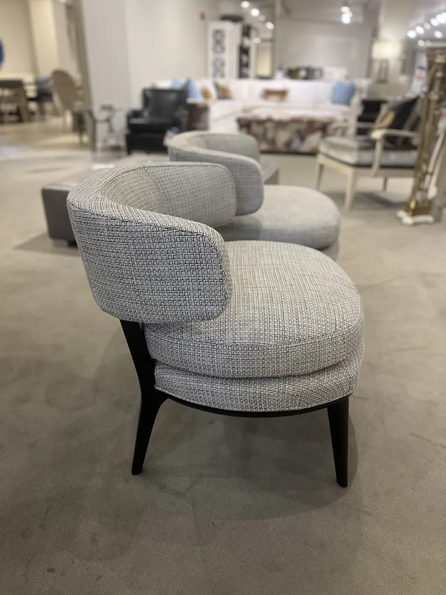 Century CCC3118-6/150 Flynn Chair Century CCC3118-6/150 Flynn Chair