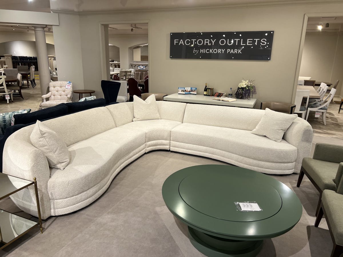 Century Furniture SIG2133-42,21,52/280,290,300 Paloma 3PC Sectional Century Furniture SIG2133-42,21,52/280,290,300 Paloma 3PC Sectional