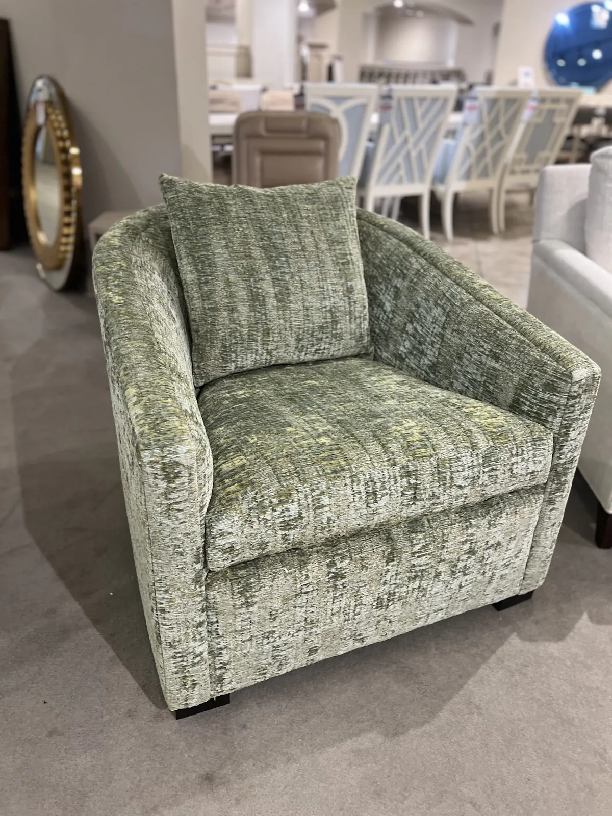 Century LTD5289-6S/140 Tatum Petite Chair Century LTD5289-6S/140 Tatum Petite Chair