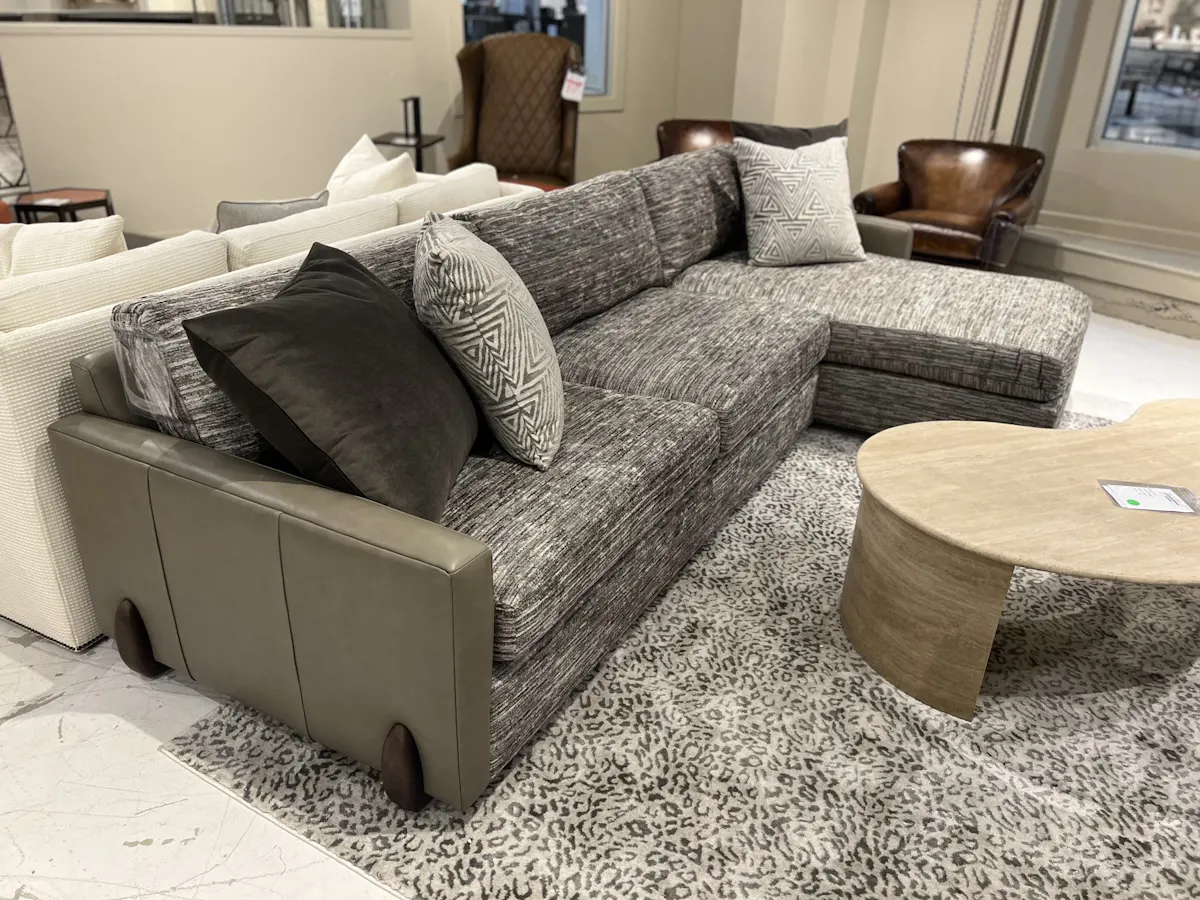 Century LTD7100-42,91/70,80 Great Room Sectional Century LTD7100-42,91/70,80 Great Room Sectional