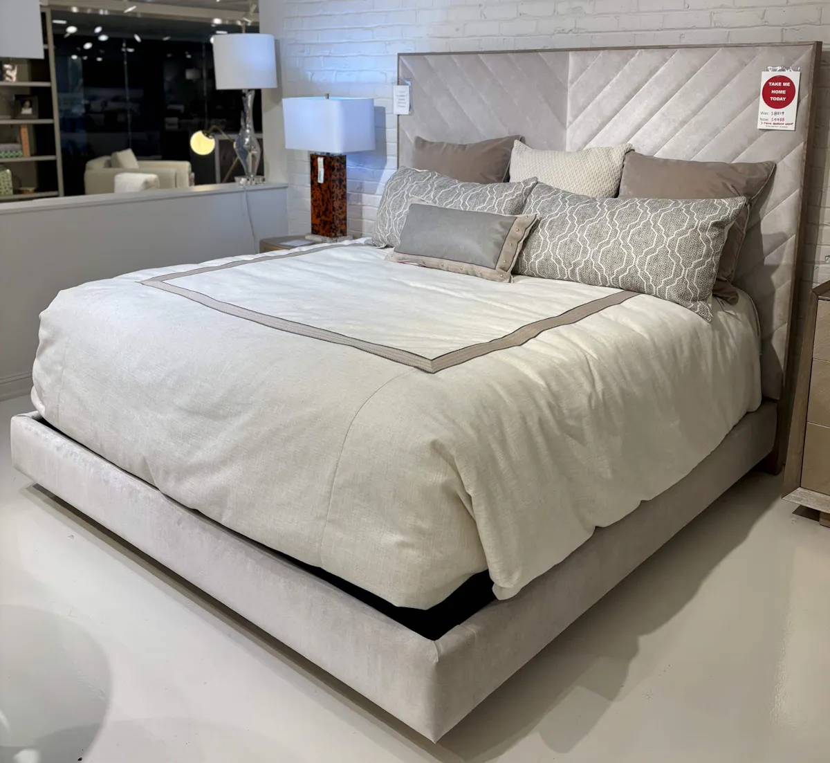 Caracole CLA-019-125/053/011 Three Piece Bedroom Set Caracole CLA-019-125/053/011 Three Piece Bedroom Set