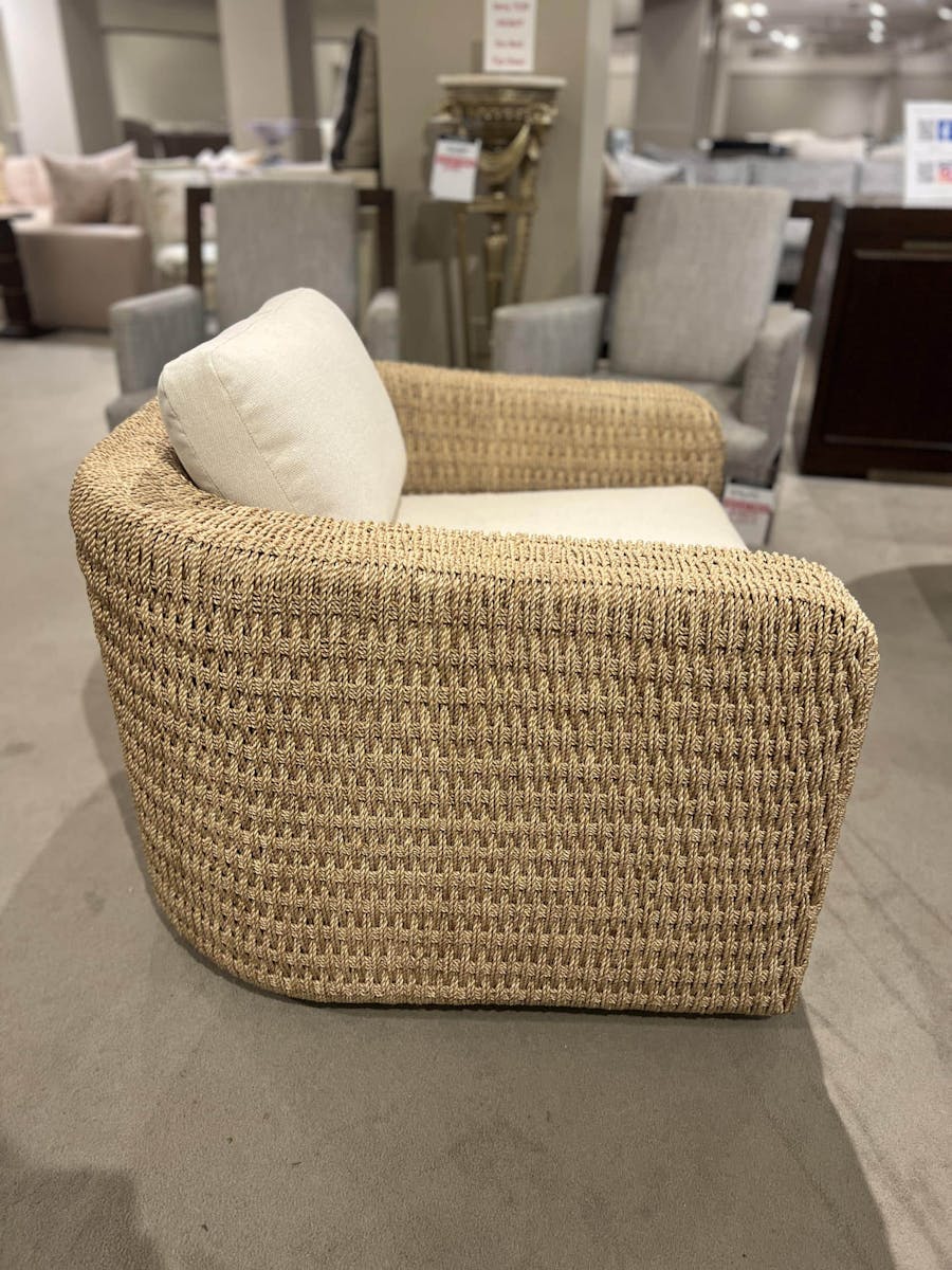 Century CT6015/20 Bottega Swivel Chair Century CT6015/20 Bottega Swivel Chair