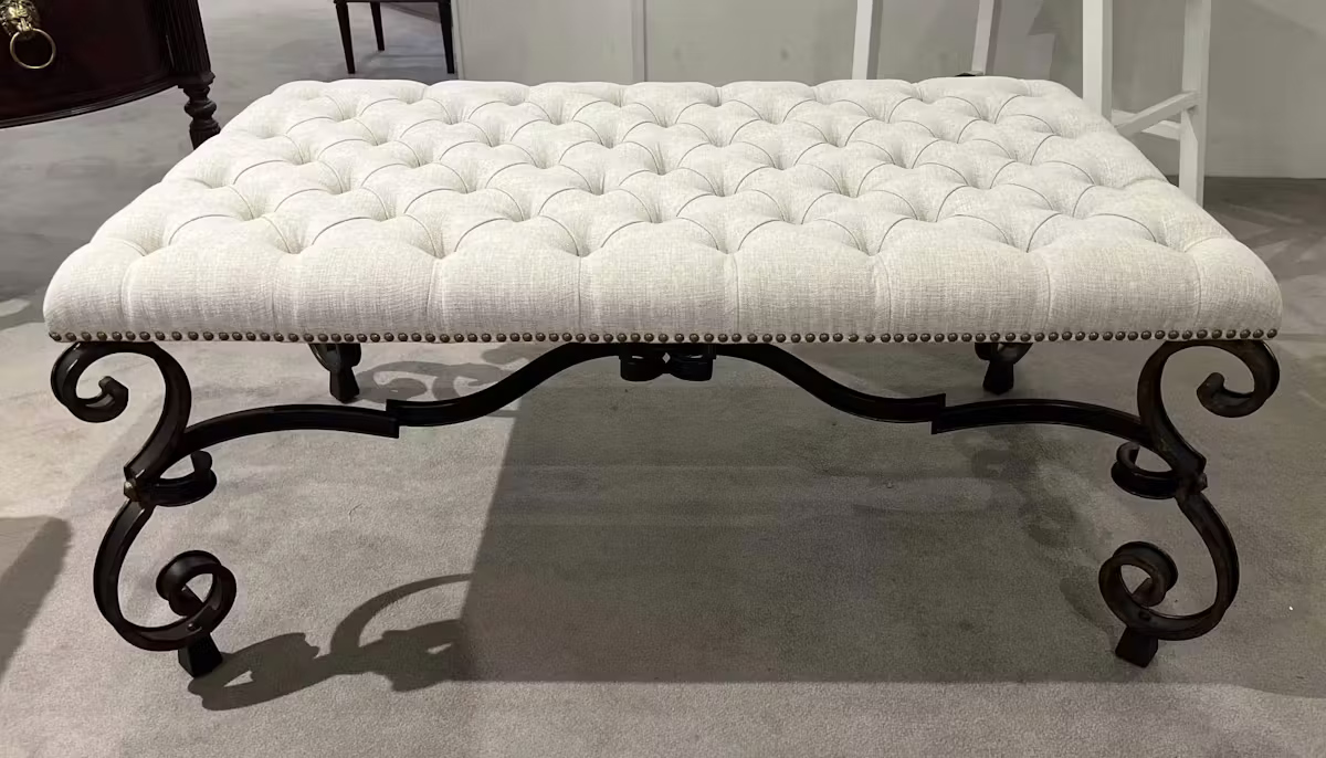 Maitland-Smith 88-0303/90 Aria Ottoman Maitland-Smith 88-0303/90 Aria Ottoman
