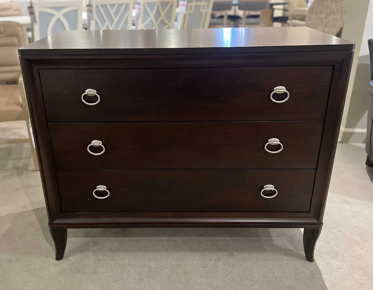 Century 33H-204/90 Bachelor Chest Century 33H-204/90 Bachelor Chest