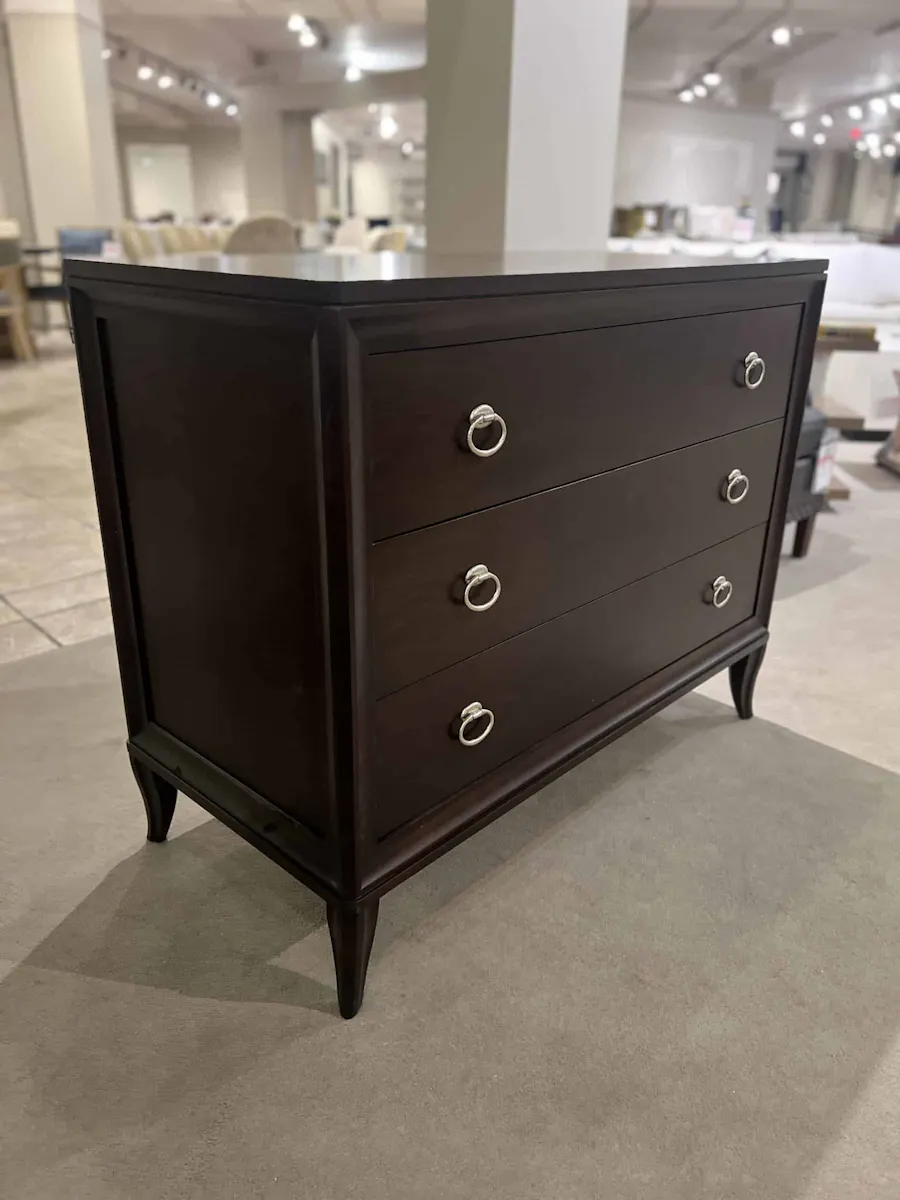 Century 33H-204/90 Bachelor Chest Century 33H-204/90 Bachelor Chest