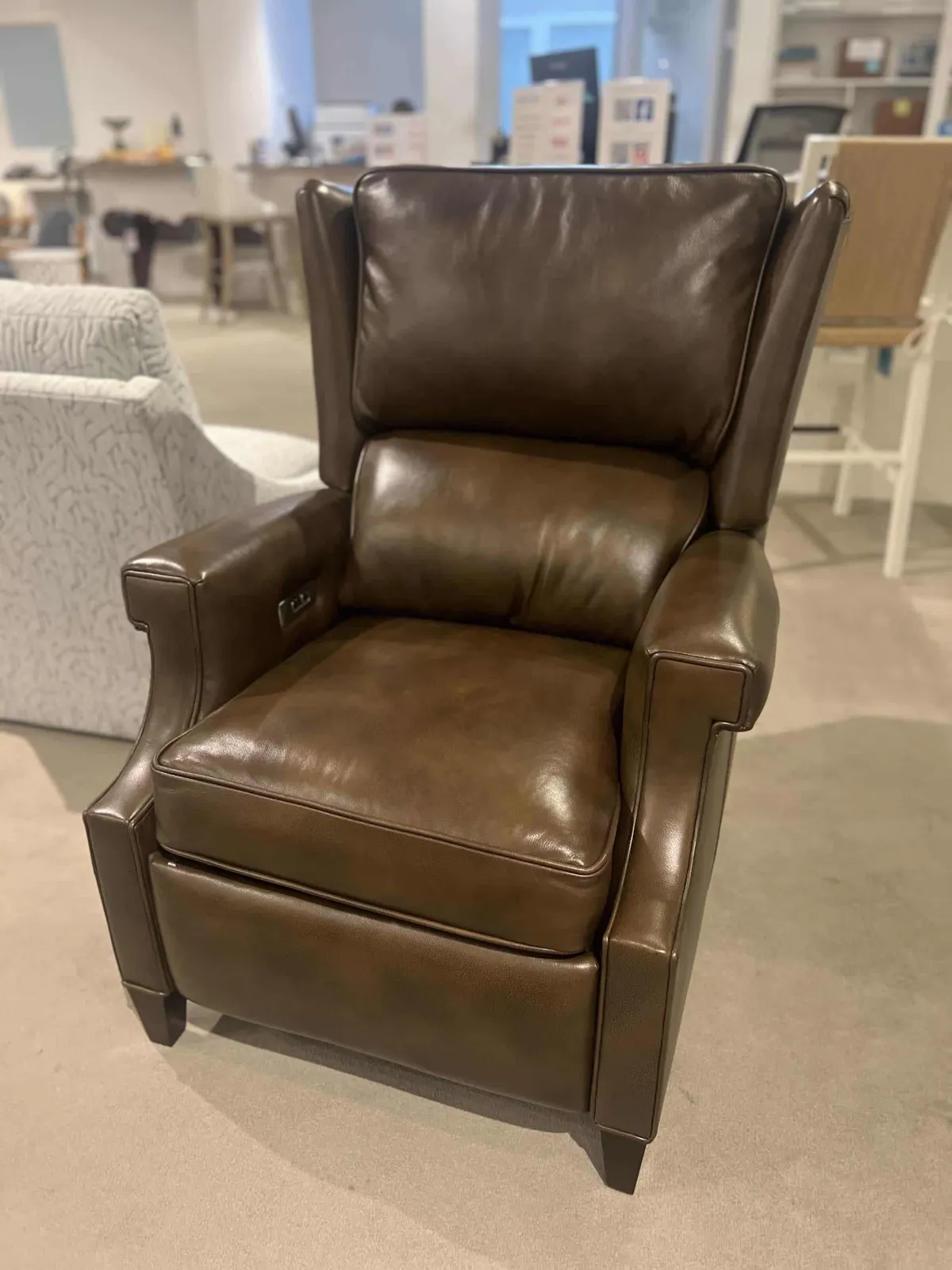 Century LR-1050-6EM-S1/20 Select Motion Electric Recliner Century LR-1050-6EM-S1/20 Select Motion Electric Recliner