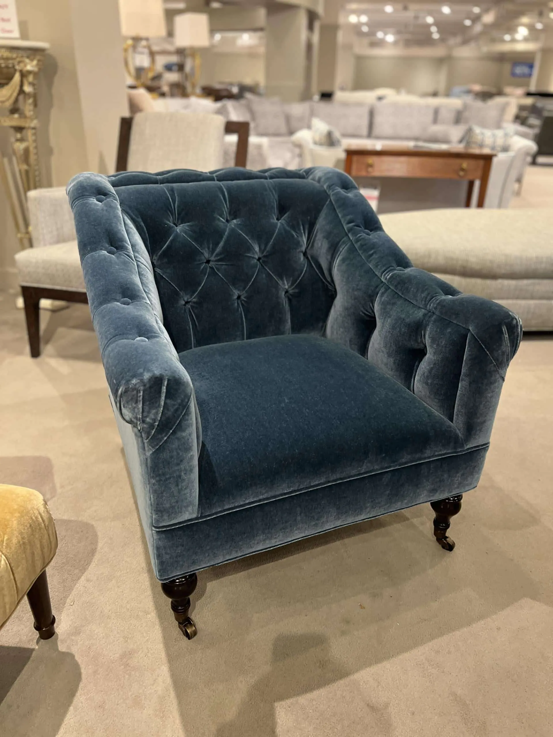 Highland House 2101/110 Elizabeth Tufted Chair at Factory Outlets by Hickory Park