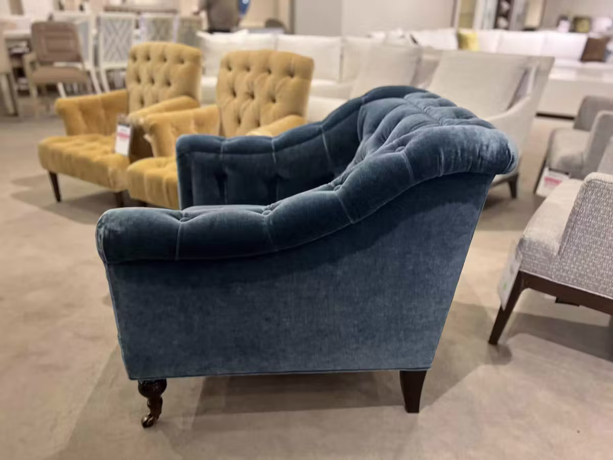 Highland House 2101/110 Elizabeth Tufted Chair Highland House 2101/110 Elizabeth Tufted Chair