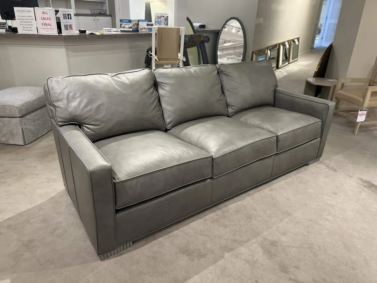 Century LR-7600-2/260 Leatherstone Sofa Century LR-7600-2/260 Leatherstone Sofa