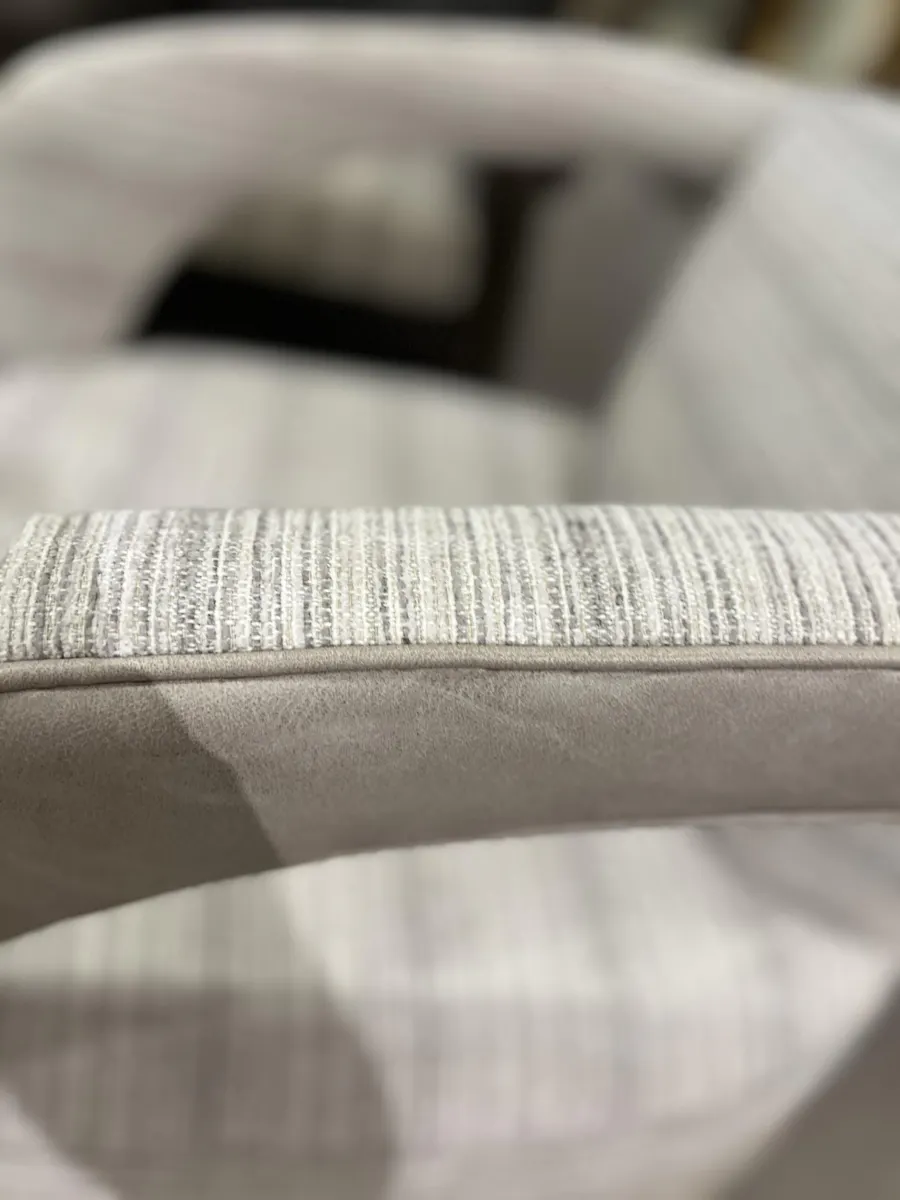 Jessica Charles 5233-S/10851 Carmela Swivel Chair Jessica Charles 5233-S/10851 Carmela Swivel Chair