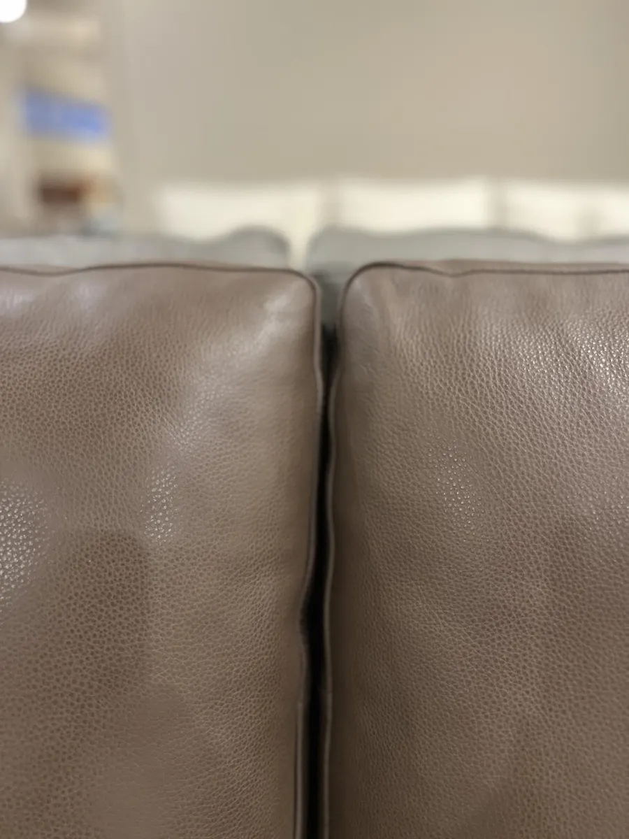 Hancock and Moore H6869-3/1236 Luna Sofa Hancock and Moore H6869-3/1236 Luna Sofa