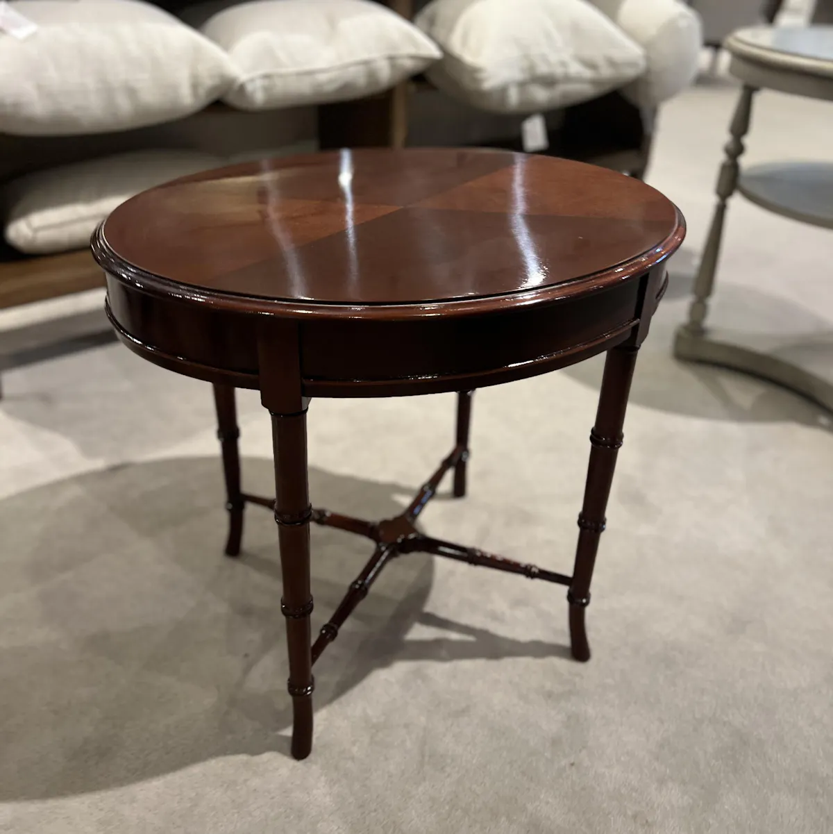 Hickory Chair HC8688-70/350 Chad Side Table Maple Hickory Chair HC8688-70/350 Chad Side Table Maple