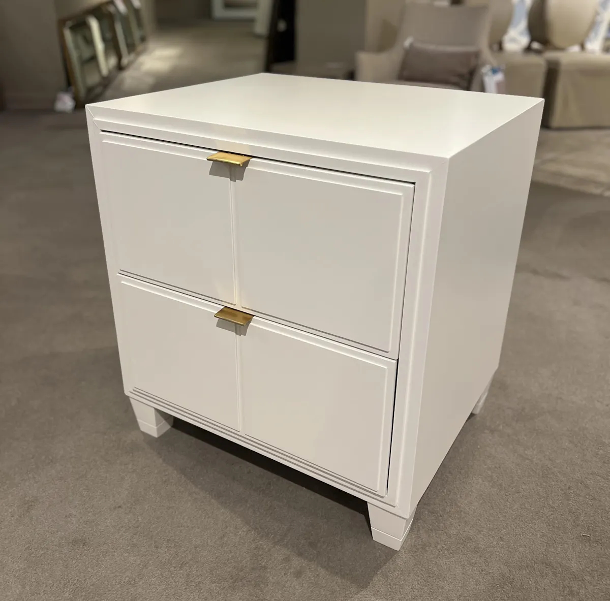 Hickory Chair HC1366-70/50 Verdun Side Table/Nightstand Hickory Chair HC1366-70/50 Verdun Side Table/Nightstand