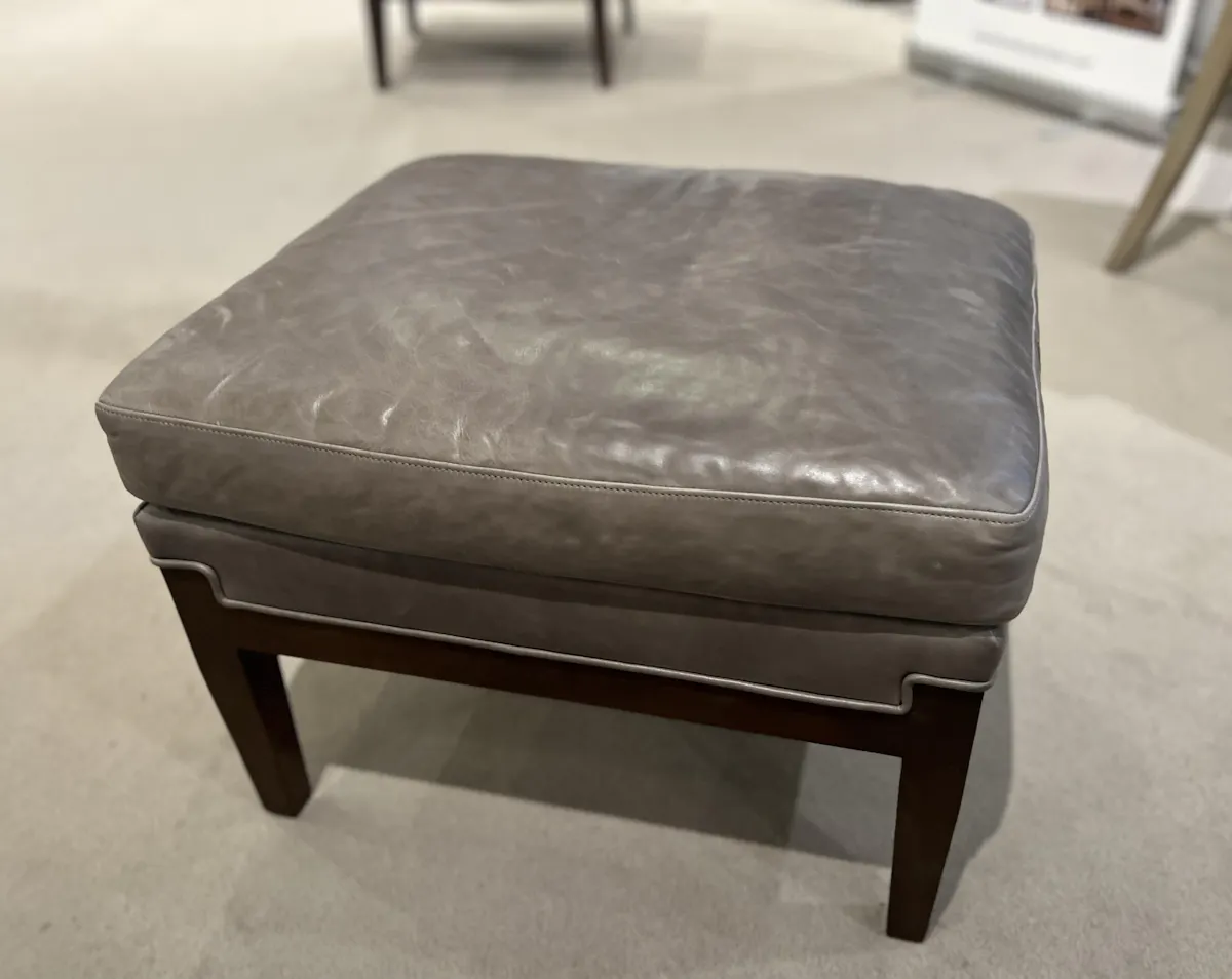 Hickory Chair HC8501-29/290 Anderson Ottoman Hickory Chair HC8501-29/290 Anderson Ottoman