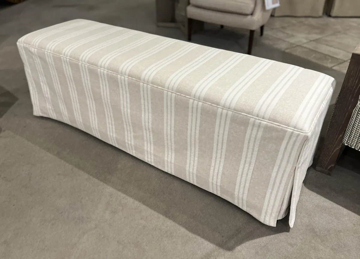 Hickory Chair HC7168-53/190 Cocktail Ottoman M2M Hickory Chair HC7168-53/190 Cocktail Ottoman M2M