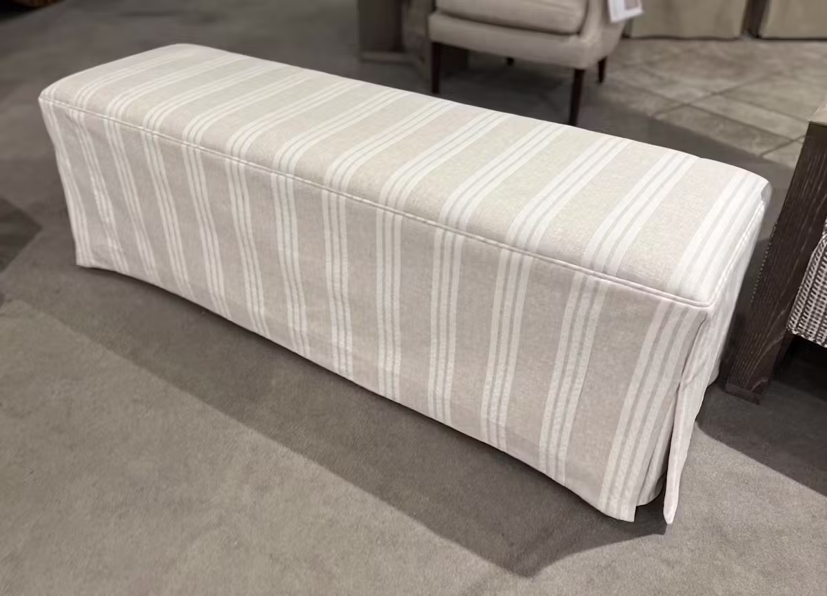 Hickory Chair HC7168-53/190 Cocktail Ottoman M2M Hickory Chair HC7168-53/190 Cocktail Ottoman M2M