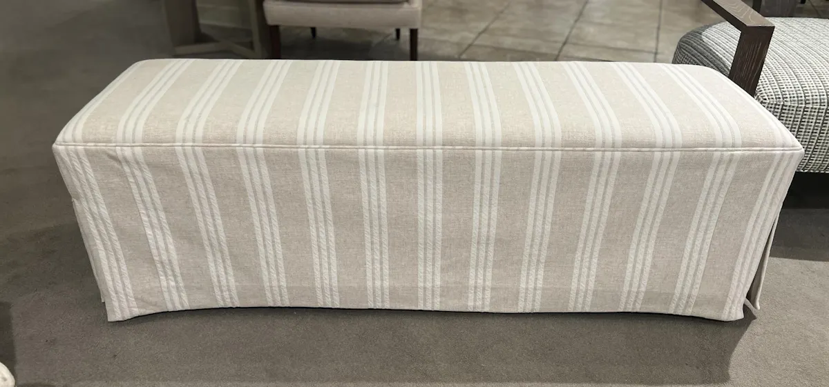 Hickory Chair HC7168-53/190 Cocktail Ottoman M2M Hickory Chair HC7168-53/190 Cocktail Ottoman M2M