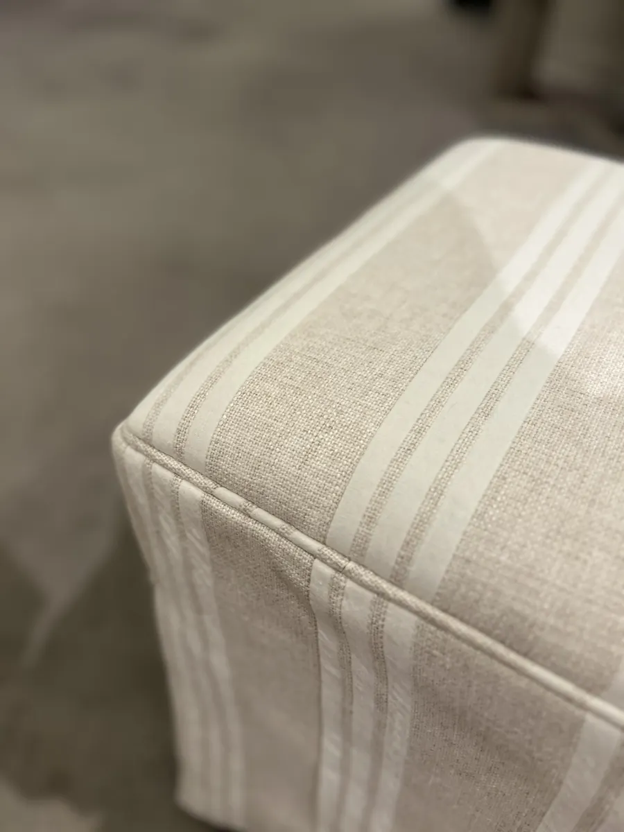 Hickory Chair HC7168-53/190 Cocktail Ottoman M2M Hickory Chair HC7168-53/190 Cocktail Ottoman M2M
